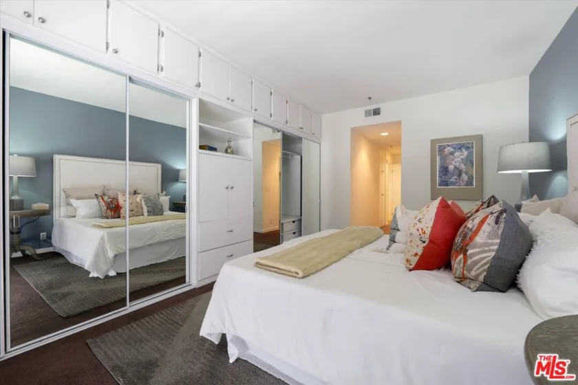 1401 S Bentley Avenue #202 photo 14