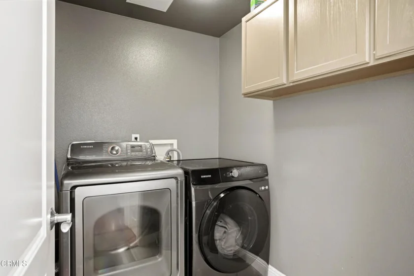 629 Traction Avenue #105 photo 17
