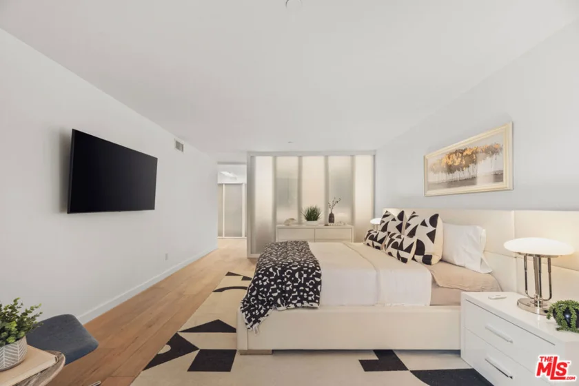 1133 5th Street #204 photo 13
