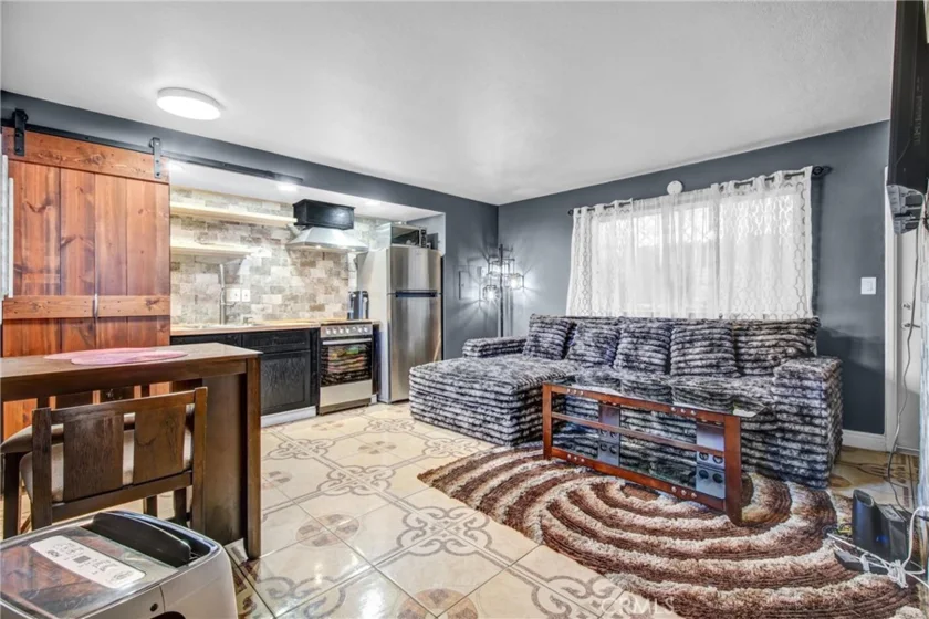 7904 Laurel Canyon #12 photo 7