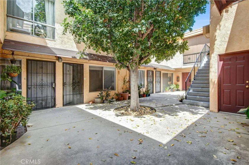7904 Laurel Canyon #12 photo 21