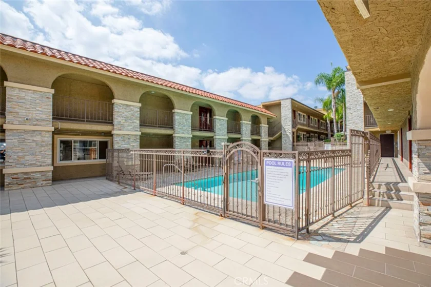 3220 Altura Avenue #217 photo 36