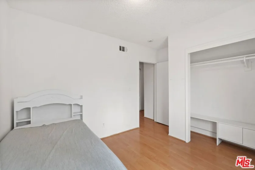 3245 Altura Avenue #8 photo 31