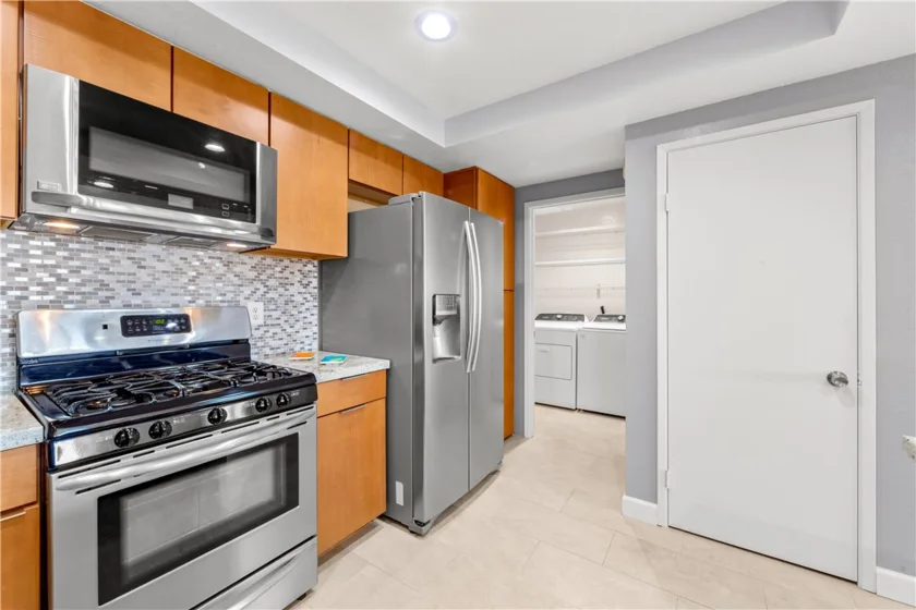 4861 Lago Drive #307 photo 3