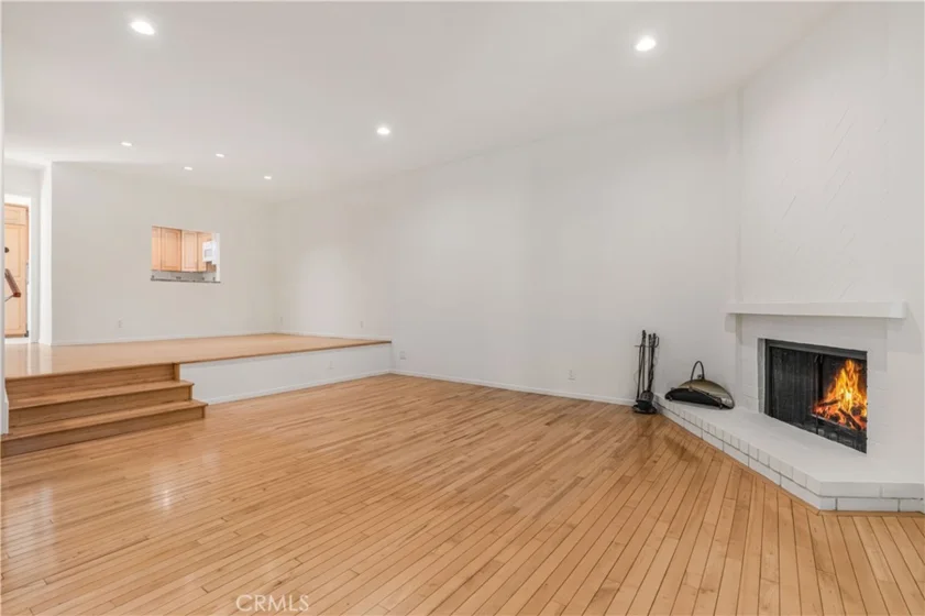 21901 Burbank Boulevard #218 photo 12