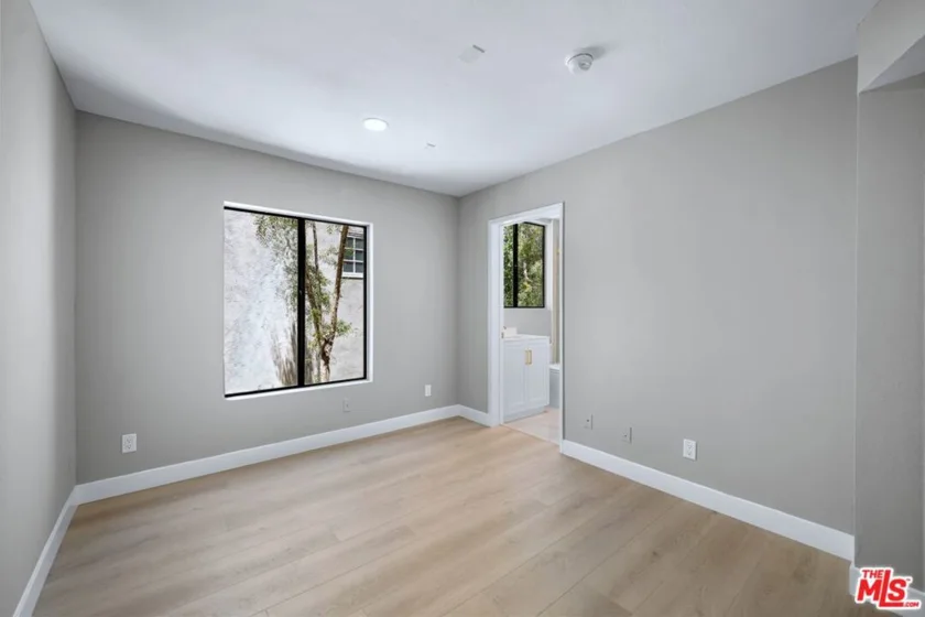 869 S Wooster Street #301 photo 18
