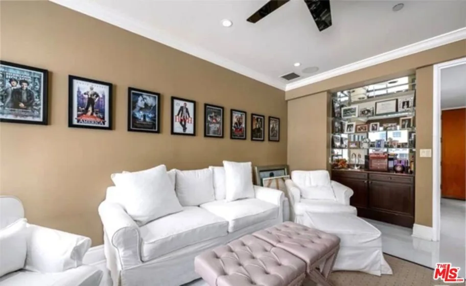 10350 Wilshire Boulevard #404 photo 20