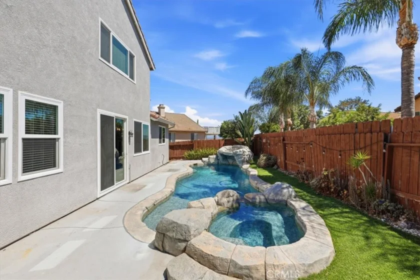 39785 Naples photo 40