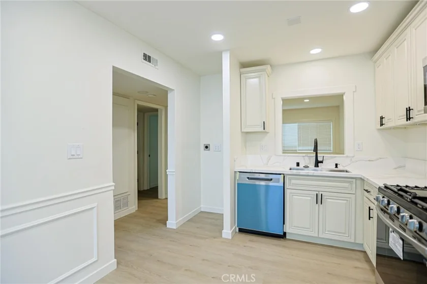 4109 W 5th #F2 photo 18