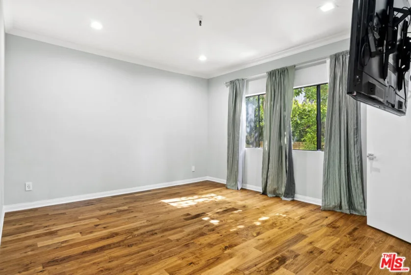 14630 Dickens Street #108 photo 7