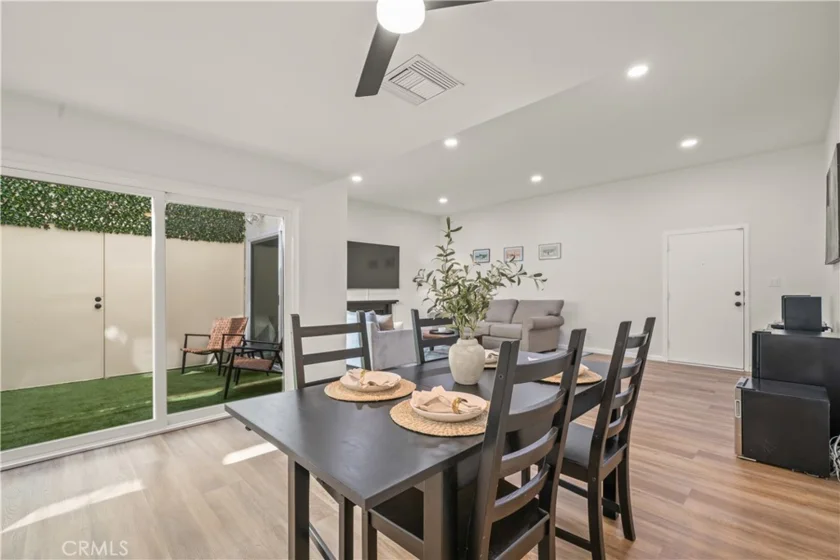 308 1/2 Commonwealth Avenue photo 3