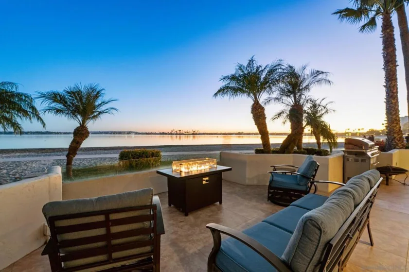 1177 Pacific Beach Drive ##A photo 4
