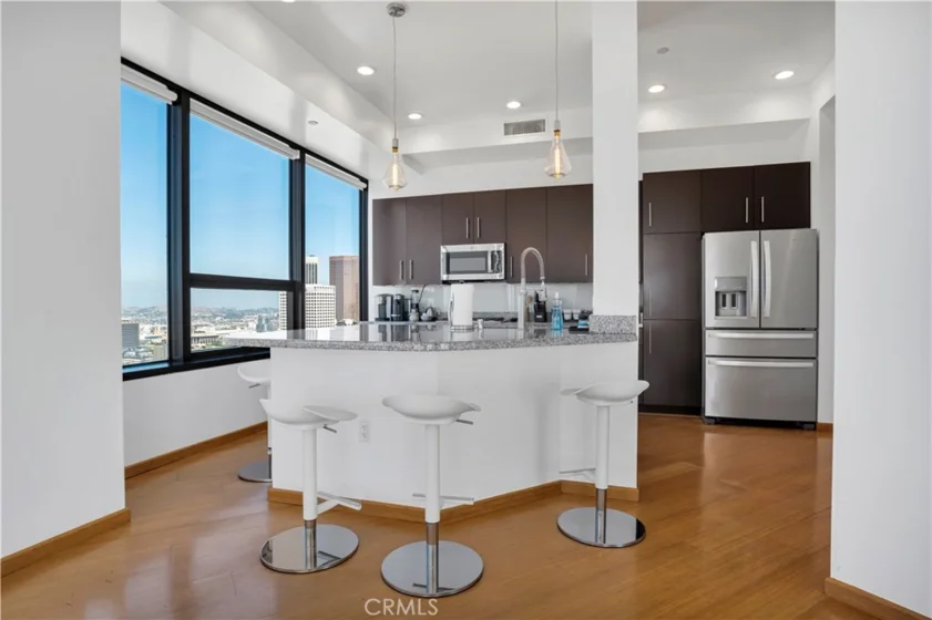1100 Wilshire Boulevard #3302 photo 7