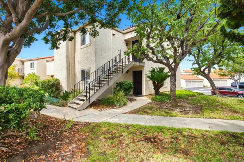 6675 Paseo Del Norte #E photo 2