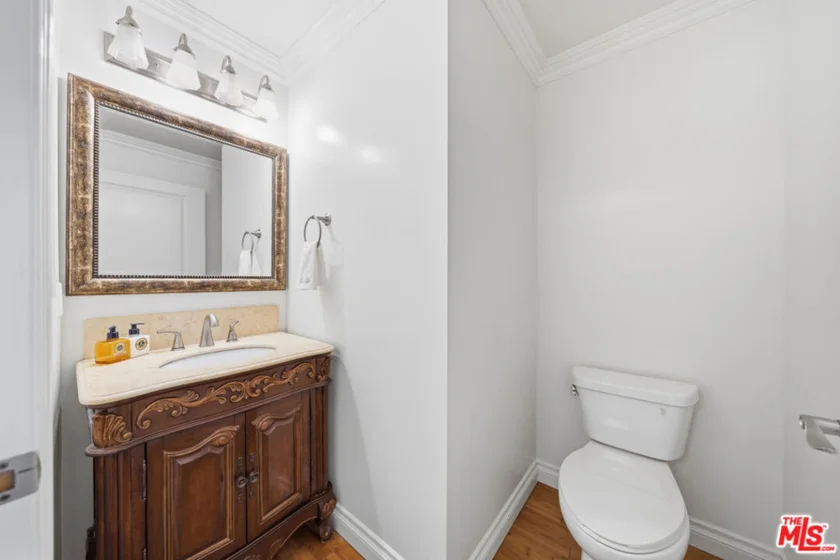 722 S Oxford Avenue #305 photo 19
