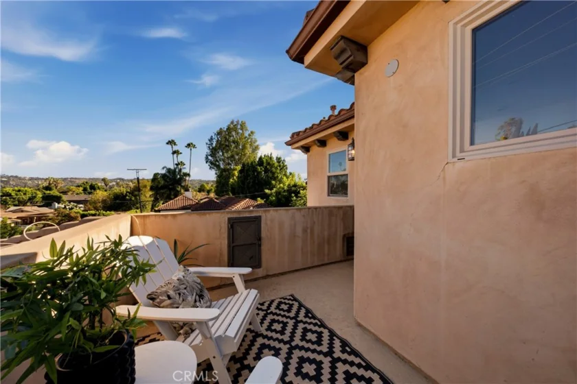 14702 Magnolia Boulevard #105 photo 18