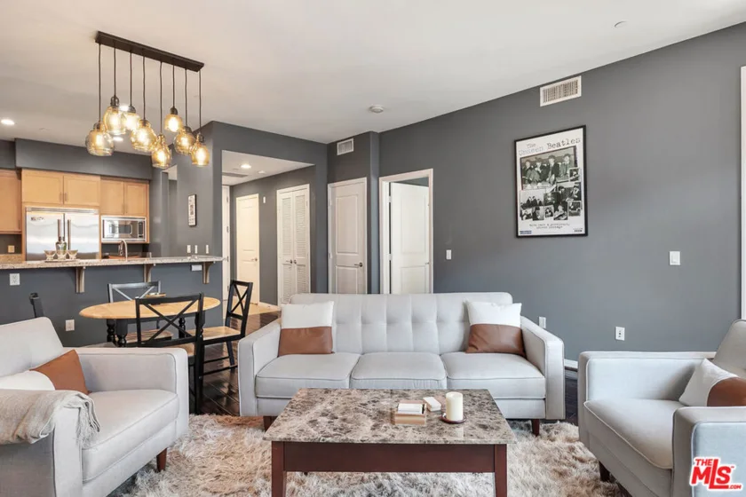 4050 Glencoe Avenue #325 photo 1