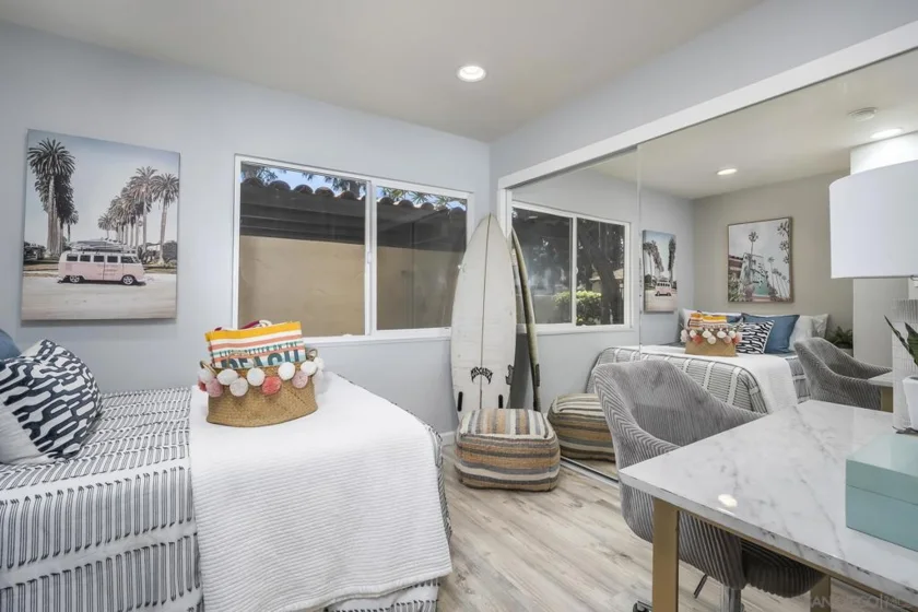 4242 Loma Riviera photo 34