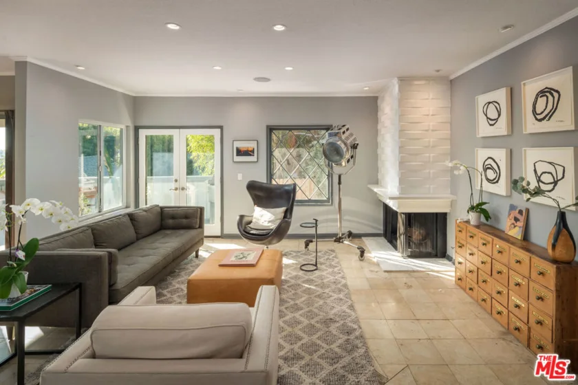 1133 N Clark Street #103 photo 5