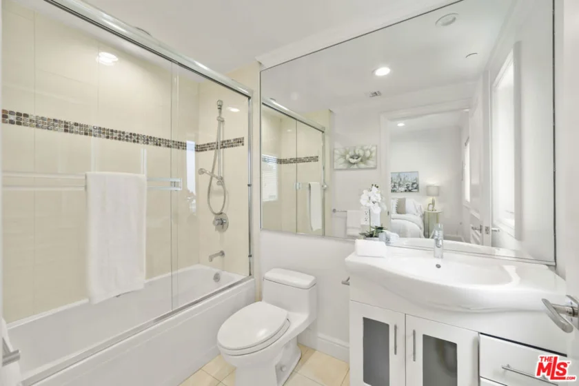 918 S Wooster Street #1 photo 15