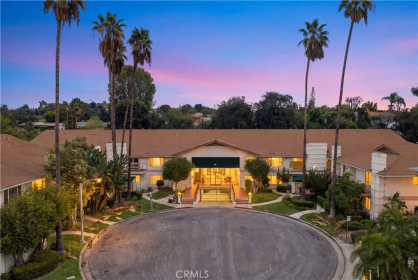1360 Shadow Lane #K photo 1