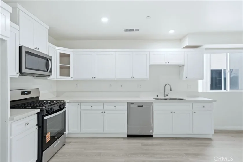 6919 S Menlo photo 23
