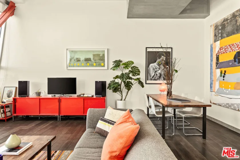 615 Hampton Drive #B301 photo 3
