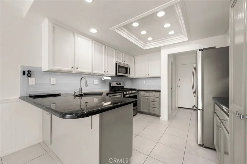 22262 Summit Hill photo 10