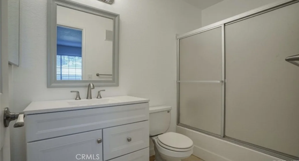 4121 Hathaway Avenue #3 photo 25