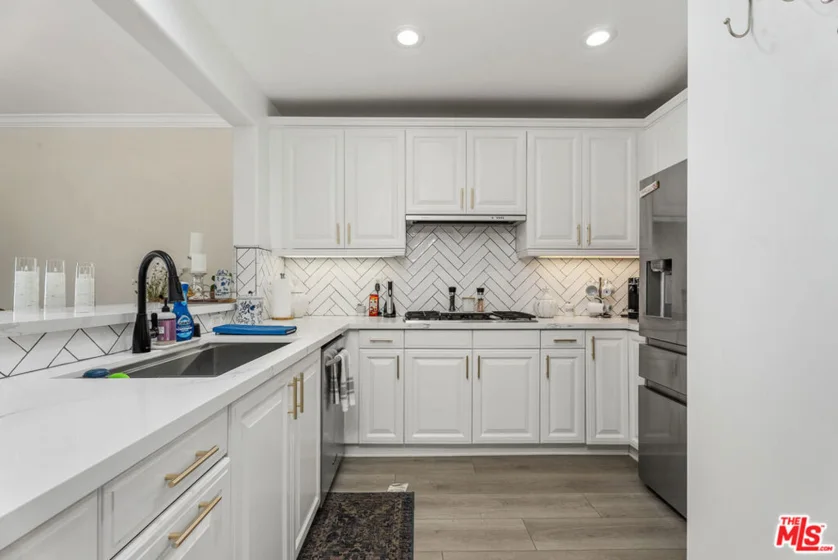 1000 E Ocean Boulevard #104 photo 8