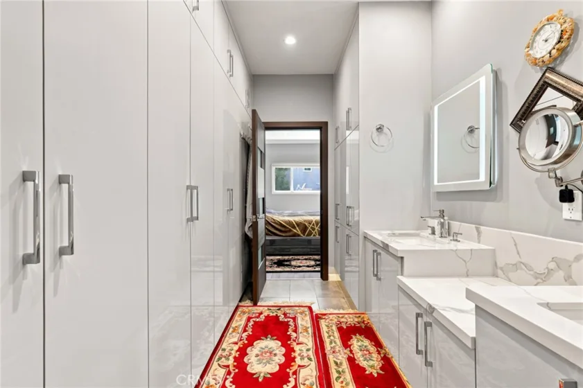 14607 Erwin Street #107 photo 11