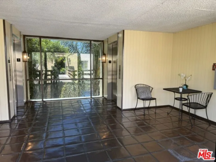 320 S Ardmore Avenue #314 photo 6