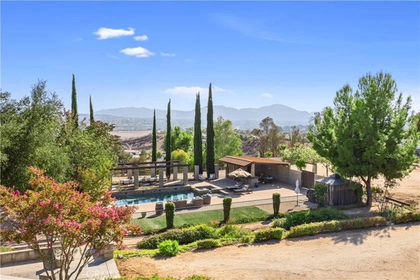 41999 Altanos Road photo 34