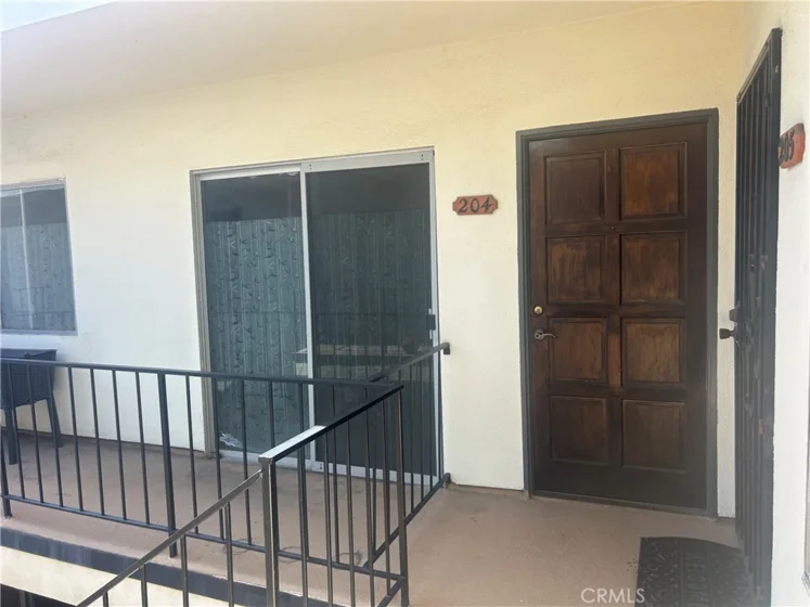 1522 S Centinela Avenue #204 photo 6