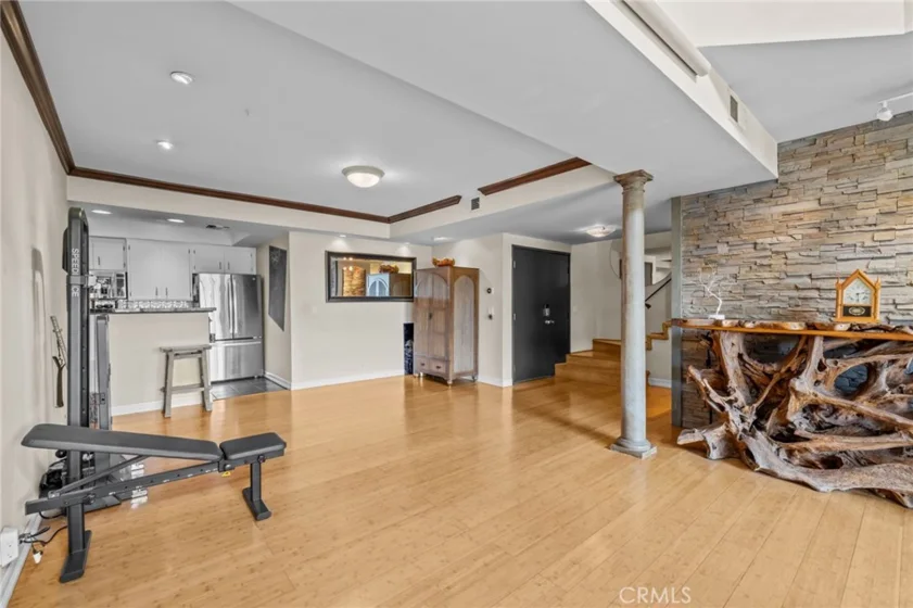 8712 Gregory Way #402 photo 24