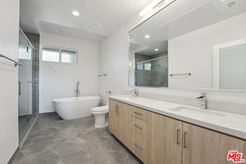 1746 Garfield Place #302 photo 9