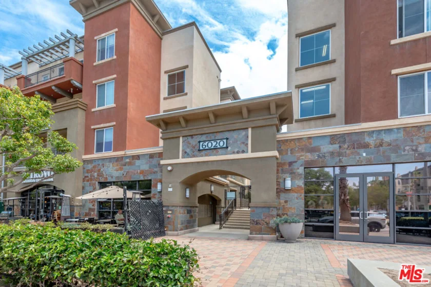 6020 Seabluff Drive #411 photo 18