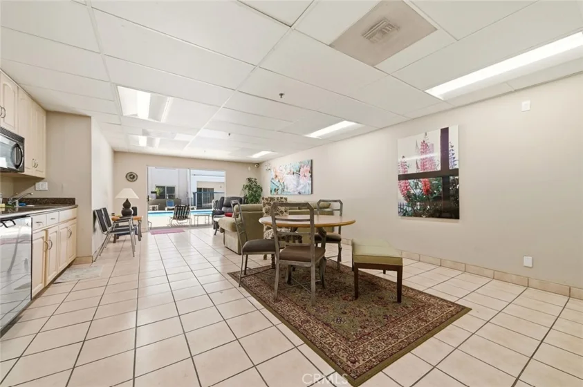 300 N N El Molino Avenue #107 photo 36