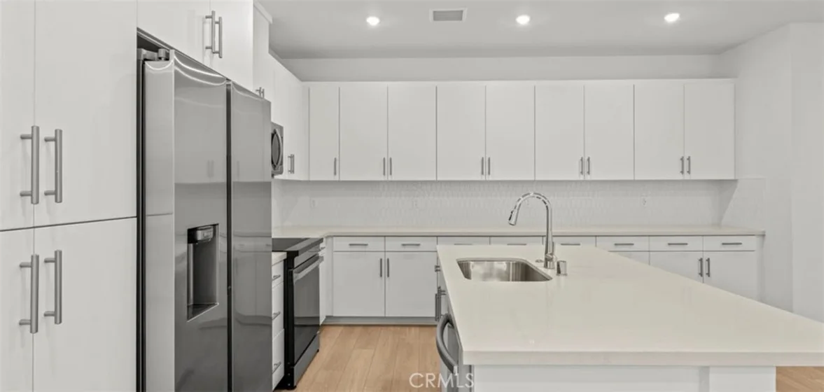 107 S Laxore Street #404 photo 7