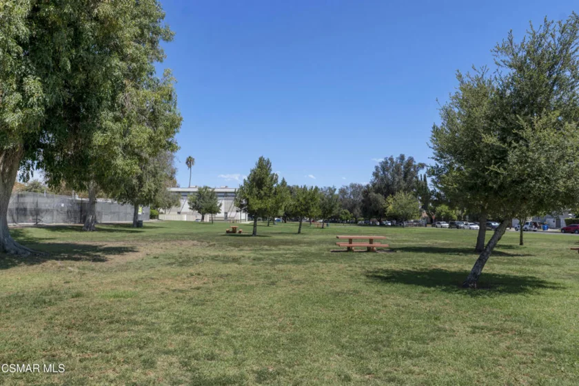 4915 Tyrone Avenue #125 photo 36