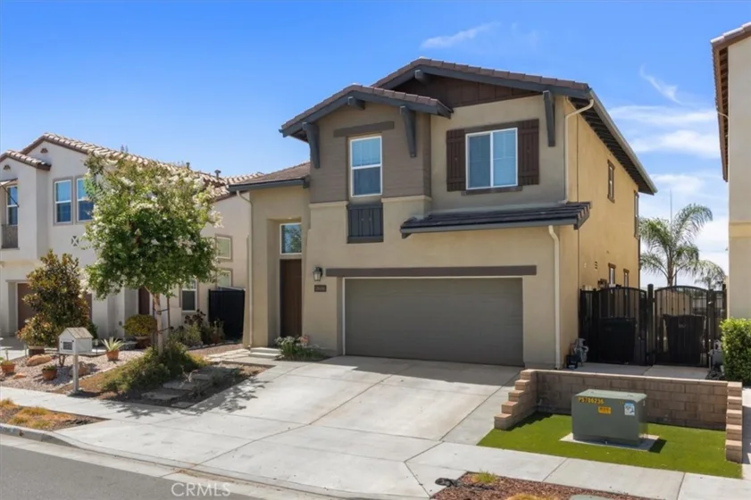 38496 Windingwalk photo 1