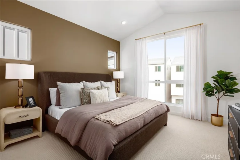 1697 Constellation Drive photo 4