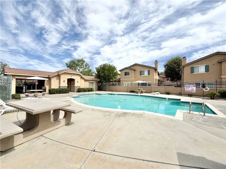26092 Mayfield Union Way #B photo 39
