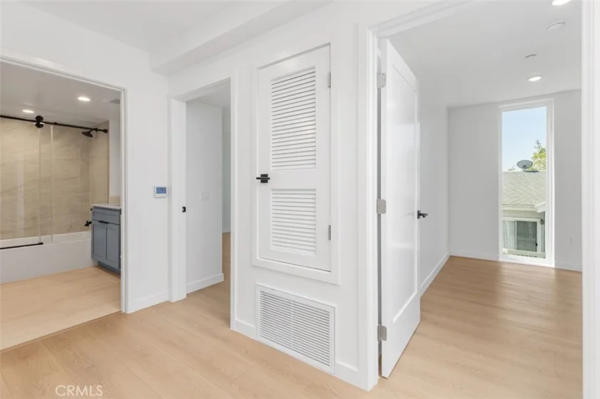 176 N Catalina Avenue #403 photo 12