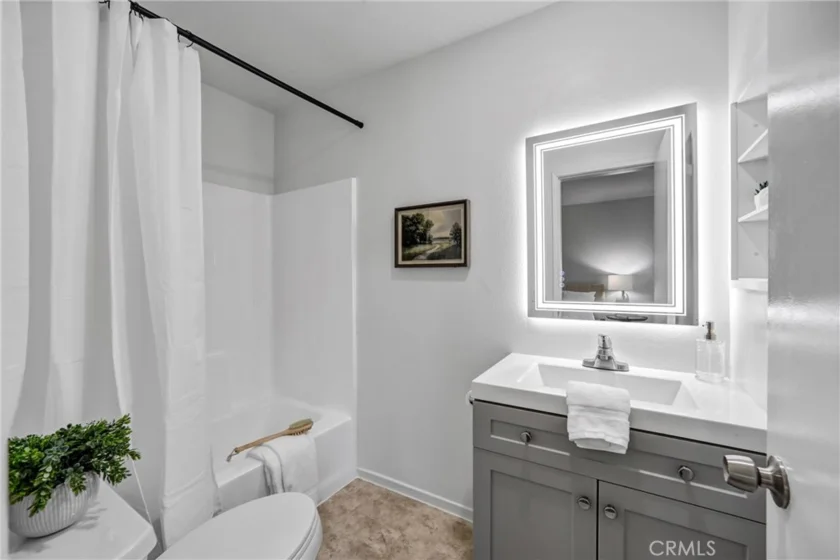 430 N Holliston #104 photo 22