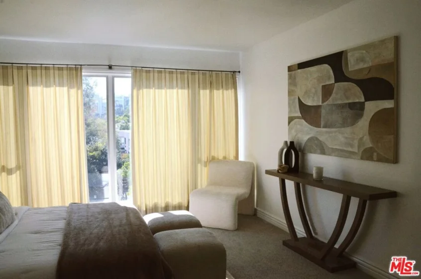 1328 Havenhurst Drive #202 photo 21
