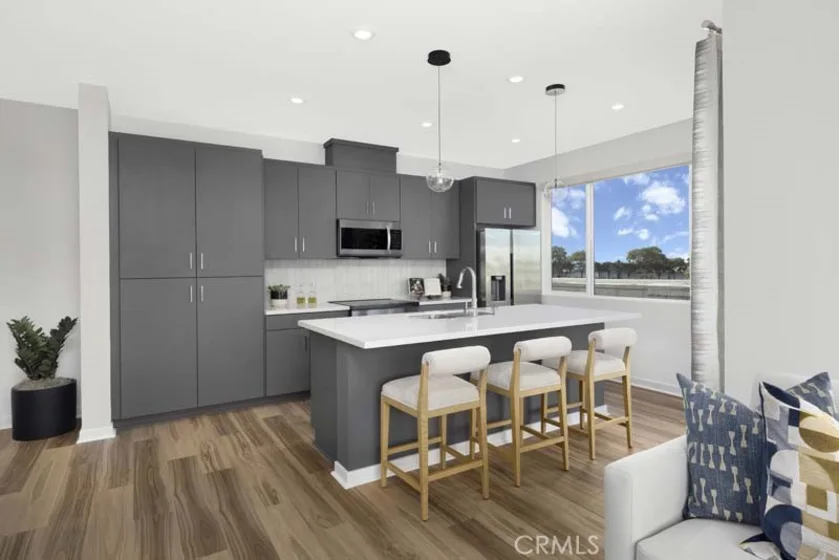 105 S Laxore Street #502 photo 2