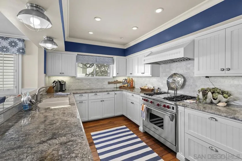 3828 Riviera Drive #2B photo 23