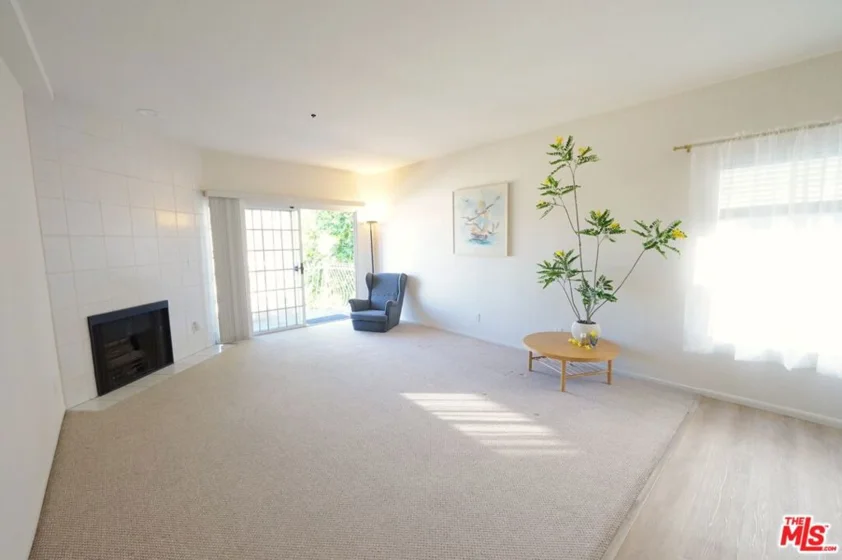 1915 Malcolm Avenue #301 photo 23