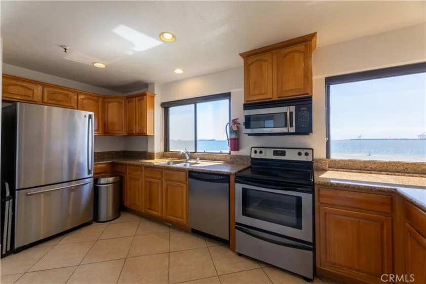 1750 E Ocean #501 photo 44